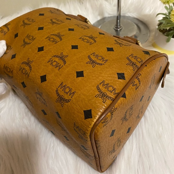 Authentic Mcm Congac Boston - Picture 11 of 15
